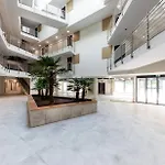 Sunshine Silver Apartment
